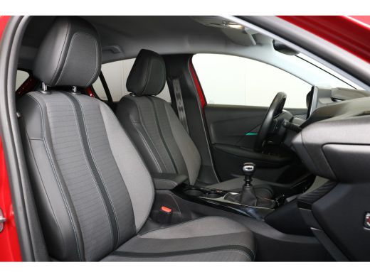 Peugeot 208 Peugeot 1.2 PureTech Blue Lease Allure 100pk | Navi | Parkeersensoren A. | Cruise control | LMV 1... ActivLease financial lease