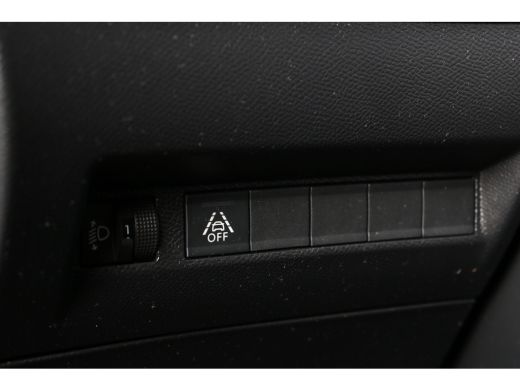 Peugeot 208 Peugeot 1.2 PureTech Blue Lease Allure 100pk | Navi | Parkeersensoren A. | Cruise control | LMV 1... ActivLease financial lease