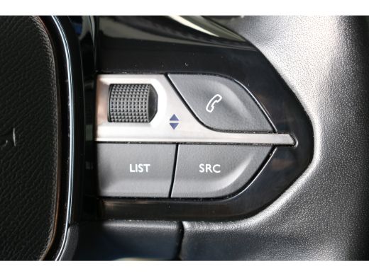 Peugeot 208 Peugeot 1.2 PureTech Blue Lease Allure 100pk | Navi | Parkeersensoren A. | Cruise control | LMV 1... ActivLease financial lease