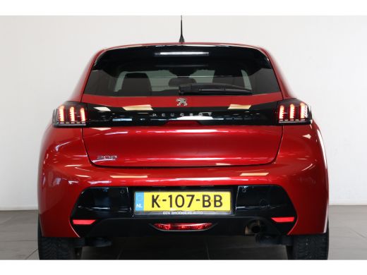 Peugeot 208 Peugeot 1.2 PureTech Blue Lease Allure 100pk | Navi | Parkeersensoren A. | Cruise control | LMV 1... ActivLease financial lease