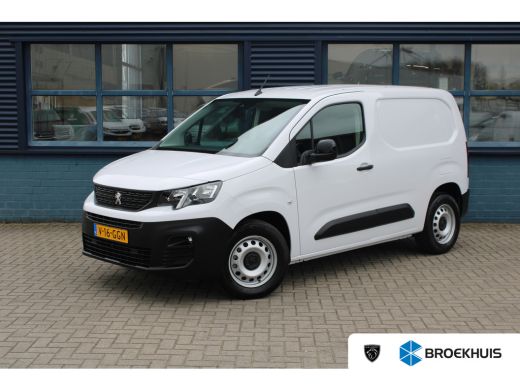 Peugeot e-Partner Peugeot 50 kWh 2024 | CAMERA | STOEL + STUURVERW. | NAVI BY APP | DEMO VOORDEEL Peugeot e-Partner Peugeot 50 kWh 2024 | CAMERA | STOEL + STUURVERW. | NAVI BY APP | DEMO VOORDEEL