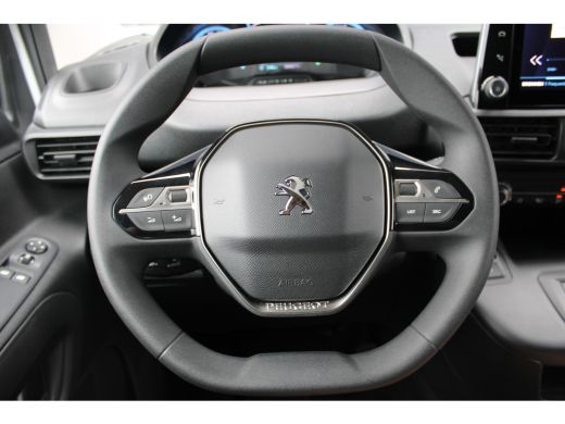Peugeot e-Partner Peugeot 50 kWh 2024 | CAMERA | STOEL + STUURVERW. | NAVI BY APP | DEMO VOORDEEL ActivLease financial lease