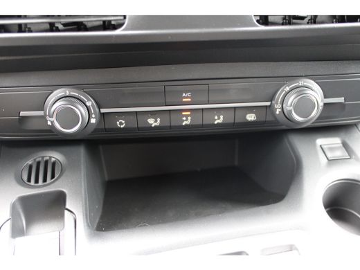 Peugeot e-Partner Peugeot 50 kWh 2024 | CAMERA | STOEL + STUURVERW. | NAVI BY APP | DEMO VOORDEEL ActivLease financial lease