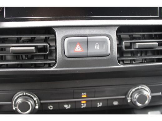 Peugeot e-Partner Peugeot 50 kWh 2024 | CAMERA | STOEL + STUURVERW. | NAVI BY APP | DEMO VOORDEEL ActivLease financial lease