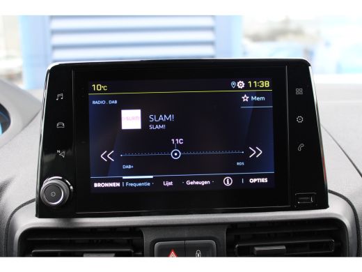 Peugeot e-Partner Peugeot 50 kWh 2024 | CAMERA | STOEL + STUURVERW. | NAVI BY APP | DEMO VOORDEEL ActivLease financial lease