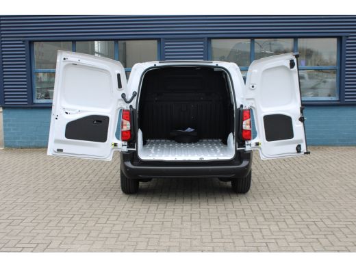 Peugeot e-Partner Peugeot 50 kWh 2024 | CAMERA | STOEL + STUURVERW. | NAVI BY APP | DEMO VOORDEEL ActivLease financial lease