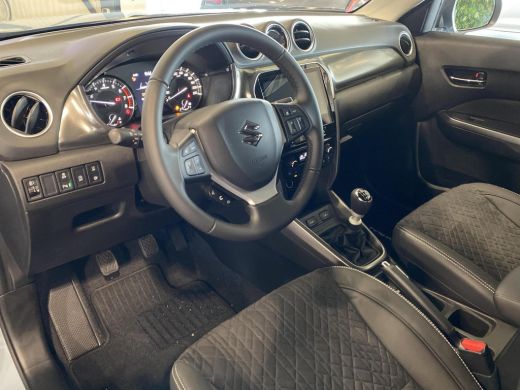 Suzuki Vitara 1.4 Boosterjet Style Smart Hybrid Carplay/ Android auto | Climate control | Cruisecontrol | 1000€... ActivLease financial lease