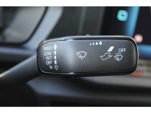 Volkswagen Caddy Maxi BPM VRIJ | 75 PK | Airco | Trekhaak | Apple Carplay | PDC achter ActivLease financial lease