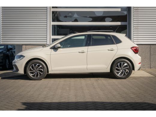 Volkswagen Polo Volkswagen Life Edition Inclusief €2000,- inruilvoordeel | | 'App-Connect' draadloze smartphone i... ActivLease financial lease