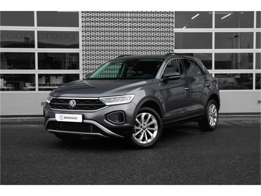 Volkswagen T-Roc 1.5 TSI Life Business DSG | Apple carPlay | Clima