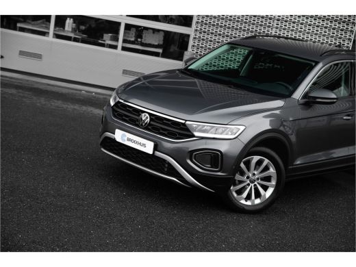 Volkswagen T-Roc 1.5 TSI Life Business DSG | Apple carPlay | Clima ActivLease financial lease