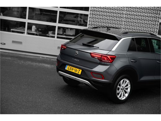 Volkswagen T-Roc 1.5 TSI Life Business DSG | Apple carPlay | Clima ActivLease financial lease