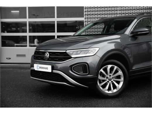 Volkswagen T-Roc 1.5 TSI Life Business DSG | Apple carPlay | Clima ActivLease financial lease