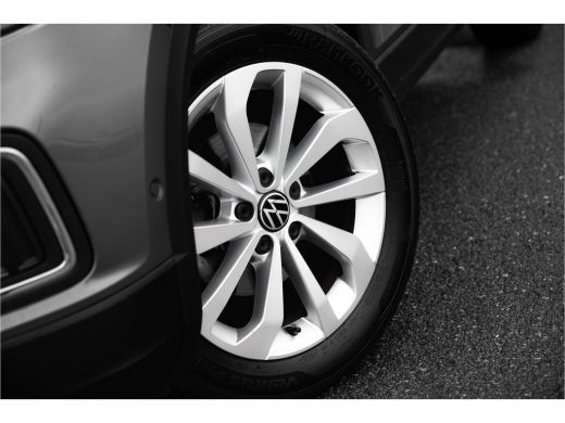 Volkswagen T-Roc 1.5 TSI Life Business DSG | Apple carPlay | Clima ActivLease financial lease