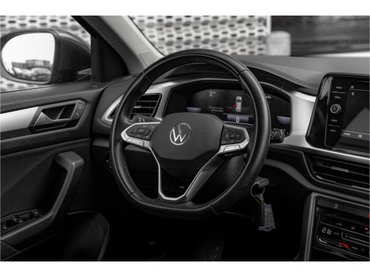 Volkswagen T-Roc 1.5 TSI Life Business DSG | Apple carPlay | Clima ActivLease financial lease