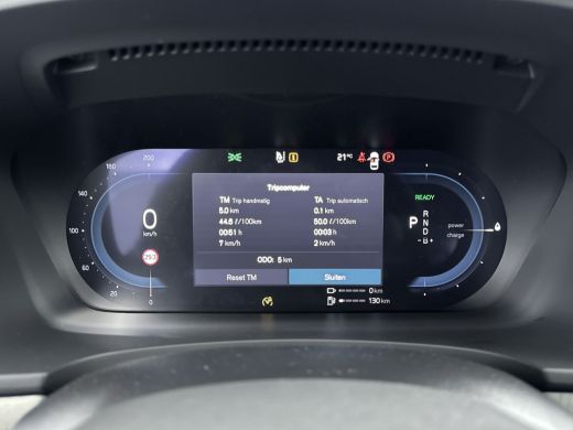 Volvo  V90 Volvo 2.0 T6 Plug-in hybrid AWD Plus Dark | Luchtvering | Trekhaak | Stoelventilatie | H&K Audio ... ActivLease financial lease