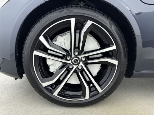Volvo  V90 Volvo 2.0 T6 Plug-in hybrid AWD Plus Dark | Luchtvering | Trekhaak | Stoelventilatie | H&K Audio ... ActivLease financial lease