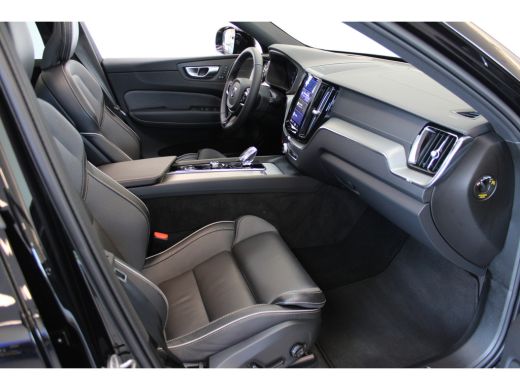 Volvo  XC60 Volvo T6 350PK AWD Ultra Black Edition | Luchtvering | 360º view | HUD | HK Audio | Adapt LED ActivLease financial lease