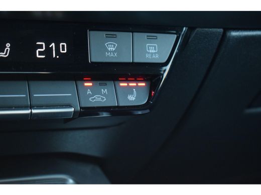 Audi A3 Sportback 35 TFSI S edition | 2x S-Line | Virtual | Stoelverwarming | Climate ActivLease financial lease