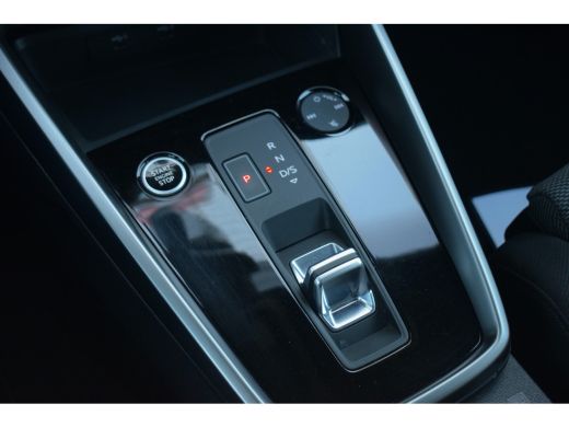 Audi A3 Sportback 35 TFSI S edition | 2x S-Line | Virtual | Stoelverwarming | Climate ActivLease financial lease