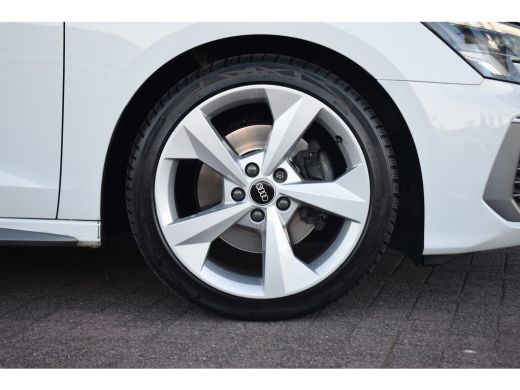 Audi A3 Sportback 35 TFSI S edition | 2x S-Line | Virtual | Stoelverwarming | Climate ActivLease financial lease