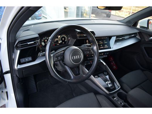 Audi A3 Sportback 35 TFSI S edition | 2x S-Line | Virtual | Stoelverwarming | Climate ActivLease financial lease