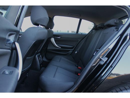 BMW 1-serie 118i F20 Facelift Corporate Lease Executive | Automaat | LED | NL auto | PDC | Navi | Sportstuur | Cruise control | Climate control | Bluetooth | ➡️ ActivLease financial lease