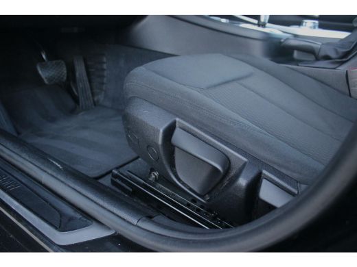 BMW 1-serie 118i F20 Facelift Corporate Lease Executive | Automaat | LED | NL auto | PDC | Navi | Sportstuur | Cruise control | Climate control | Bluetooth | ➡️ ActivLease financial lease