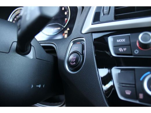 BMW 1-serie 118i F20 Facelift Corporate Lease Executive | Automaat | LED | NL auto | PDC | Navi | Sportstuur | Cruise control | Climate control | Bluetooth | ➡️ ActivLease financial lease
