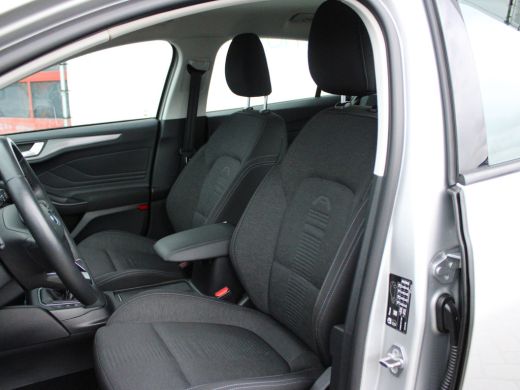 Ford FOCUS Wagon 1.5 EcoBoost Active Business NL AUTO | CAMERA | TREKHAAK | STUURWIEL VERW | ActivLease financial lease