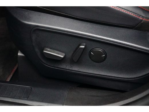 Ford Kuga 2.5 PHEV ST-Line X | Trekhaak | Pano-Dak | Adapt. Cruise | Dodehoek Detectie | Stoel/Stuurverwarm... ActivLease financial lease