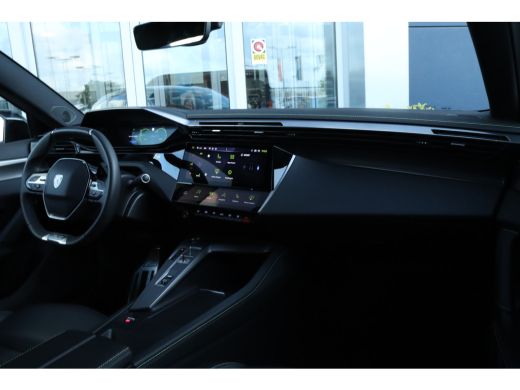 Peugeot e-308 SW Peugeot GT EV 54 kWh | ACC | 360' Camera | AGR | Massage | Elektr. klep | Carplay | Stuurverwarmi... ActivLease financial lease