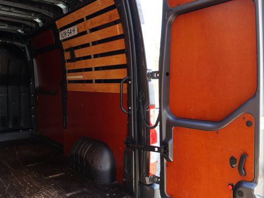 Renault Master T35 2.3 DCI 150 PK L2H2 WORK EDITION + APPLE CARPLAY | CAMERA | TREKHAAK ActivLease financial lease