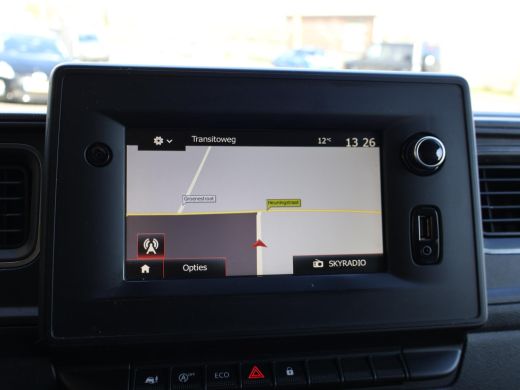 Renault Master T35 2.3 DCI 150 PK L2H2 WORK EDITION + APPLE CARPLAY | CAMERA | TREKHAAK ActivLease financial lease