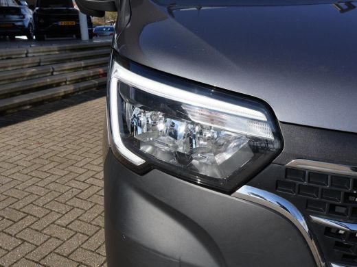 Renault Master T35 2.3 DCI 150 PK L2H2 WORK EDITION + APPLE CARPLAY | CAMERA | TREKHAAK ActivLease financial lease
