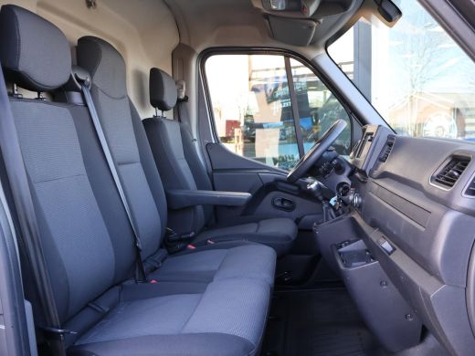 Renault Master T35 2.3 DCI 150 PK L2H2 WORK EDITION + APPLE CARPLAY | CAMERA | TREKHAAK ActivLease financial lease