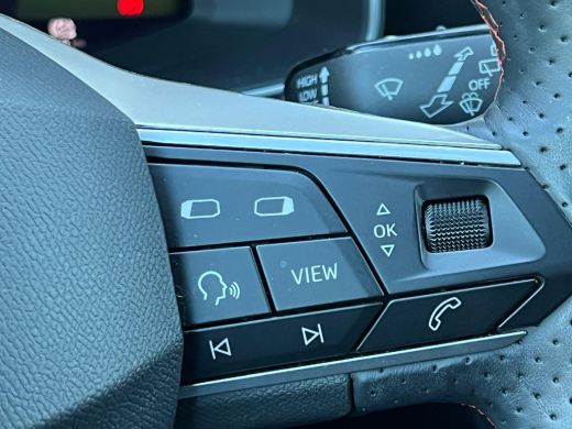Seat Leon Sportstourer 1.5 TSI 150 pk FR Launch Edition | Trekhaak uitklapbaar | Dodehoek detectie | Navigatie | ActivLease financial lease