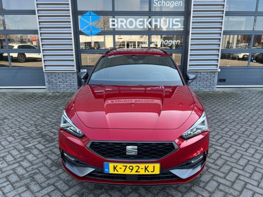 Seat Leon Sportstourer 1.5 TSI 150 pk FR Launch Edition | Trekhaak uitklapbaar | Dodehoek detectie | Navigatie | ActivLease financial lease