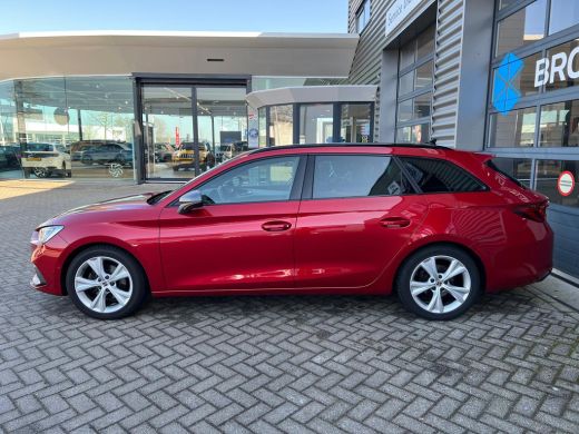 Seat Leon Sportstourer 1.5 TSI 150 pk FR Launch Edition | Trekhaak uitklapbaar | Dodehoek detectie | Navigatie | ActivLease financial lease