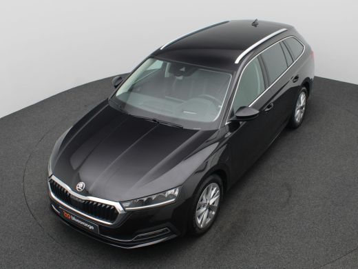 Skoda Octavia Combi 1.4 TSI iV PHEV Business Edition 204PK DSG Trekhaak, full led, adaptive cruise, side assist... ActivLease financial lease