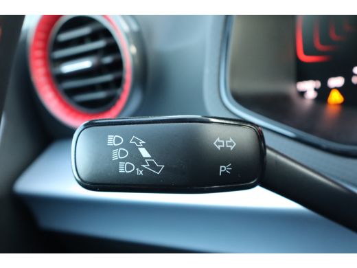 Seat Ibiza 1.0 EcoTSI 95 5MT FR | 17 inch lichtmetalen velgen, (7J x 17) | Airconditioning automatisch met 2... ActivLease financial lease