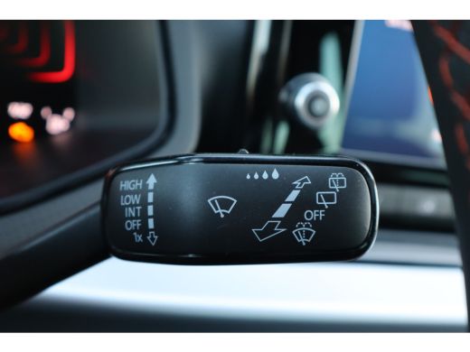 Seat Ibiza 1.0 EcoTSI 95 5MT FR | 17 inch lichtmetalen velgen, (7J x 17) | Airconditioning automatisch met 2... ActivLease financial lease