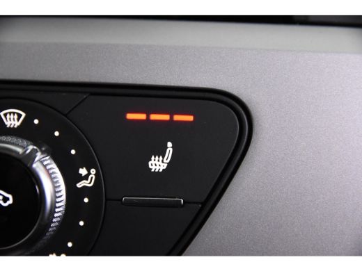 Audi A4 Avant 35 TFSI S-Tronic *Panoramadak*Leder*Stoelverwarming* ActivLease financial lease