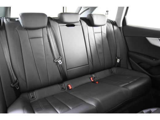 Audi A4 Avant 35 TFSI S-Tronic *Panoramadak*Leder*Stoelverwarming* ActivLease financial lease