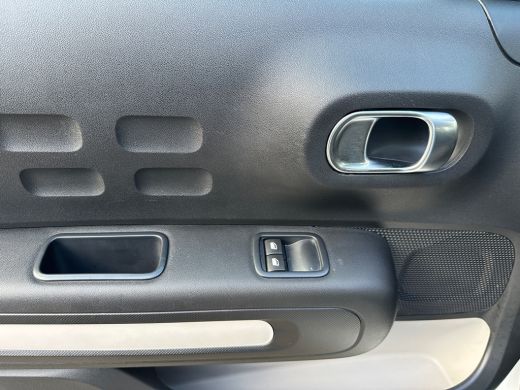 Citroën C3 1.2 PureTech C-Series Stoelverwarming | Navi | App connect ActivLease financial lease