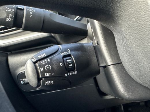 Citroën C3 1.2 PureTech C-Series Stoelverwarming | Navi | App connect ActivLease financial lease