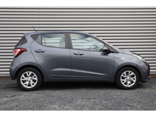 Hyundai i10 1.0i Comfort Airco / Cruise Control / Bluetooth ActivLease financial lease