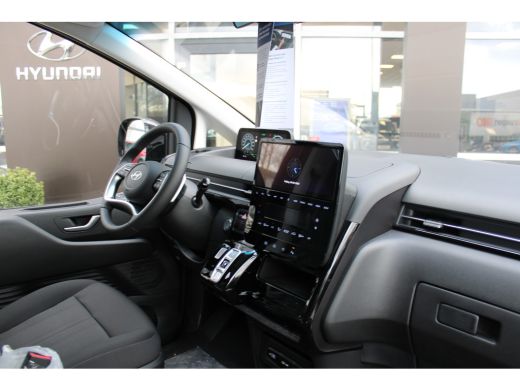 Hyundai Staria Hyundai 1.6 T-GDI HEV | Hybride | Direct uit voorraad leverbaar | Diverse kleuren | Dubbele schui... ActivLease financial lease