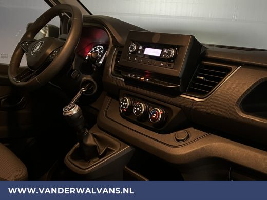 Renault Trafic 2.0 dCi 131pk L2H1 Euro6 Airco | LED | Cruisecontrol | 2500kg Trekhaak Bijrijdersbank ActivLease financial lease