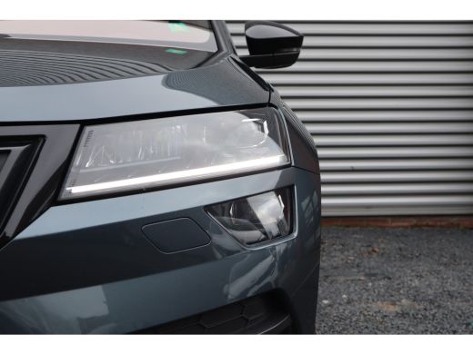 Skoda Karoq 1.5 TSI Sportline Business Digital Dash / Canton / 19inch / Trekhaak / Stoelverwarming / ActivLease financial lease